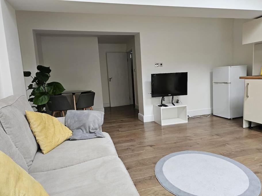 Beautiful Garden Flat Near Central London Ngoại thất bức ảnh
