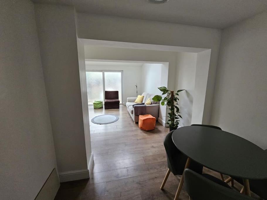 Beautiful Garden Flat Near Central London Ngoại thất bức ảnh