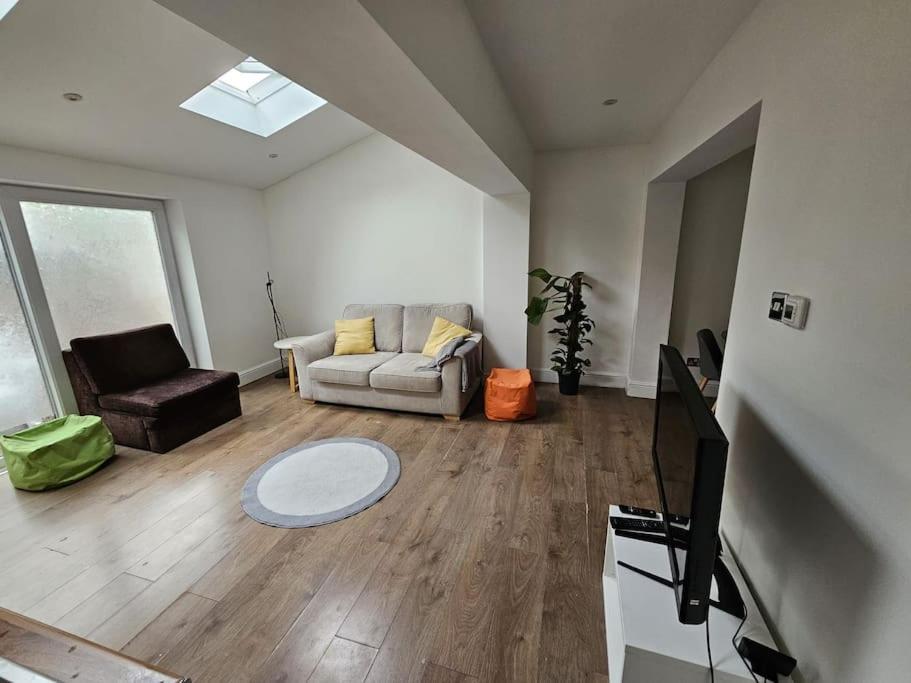 Beautiful Garden Flat Near Central London Ngoại thất bức ảnh