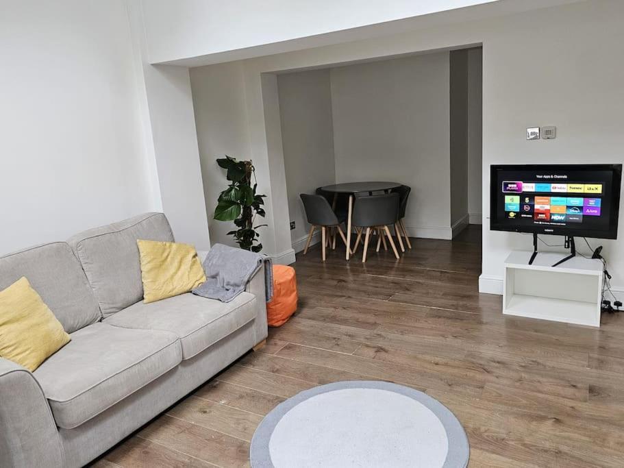 Beautiful Garden Flat Near Central London Ngoại thất bức ảnh
